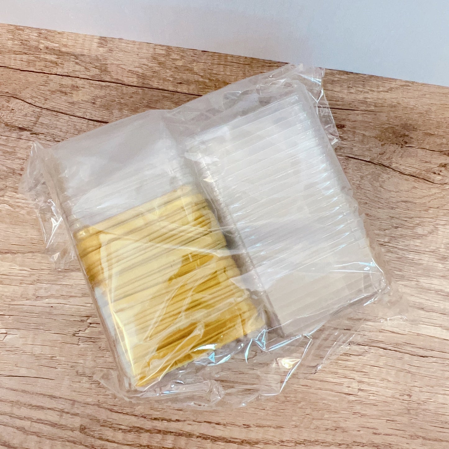 方形金色膠托連蓋(約6.8x4cm)  - 23-25個 Plastic Container with Lid (6.8x4cm) - 23-25 pcs