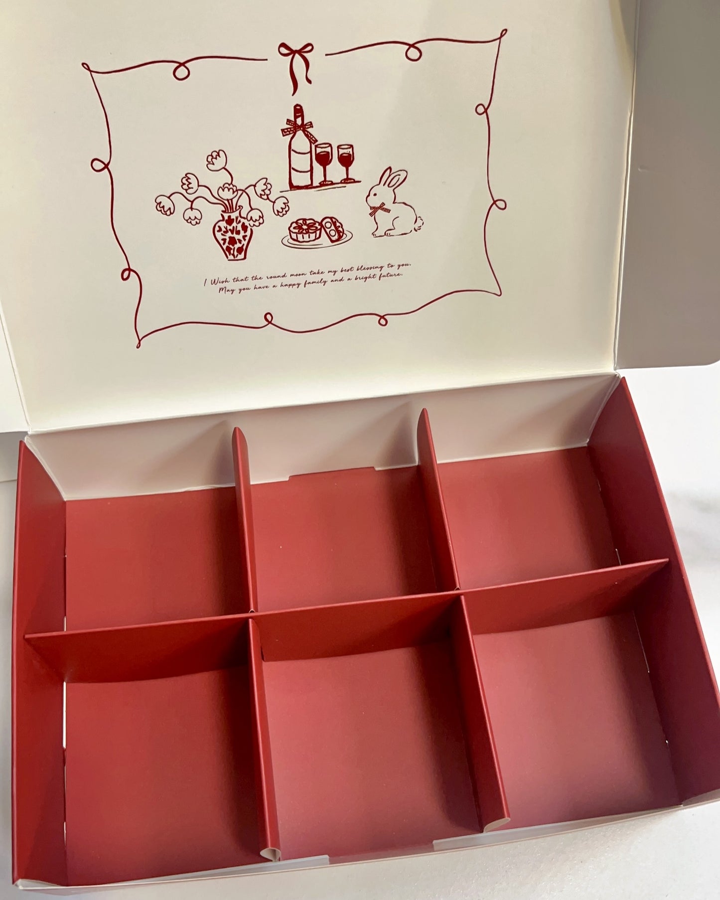 月餅包裝盒 - 酒紅色兔子圖鴉 (長方 24x16.2x6cm) Mooncake Packaging Box - Red rabbit drawing (24x16.2x6cm)