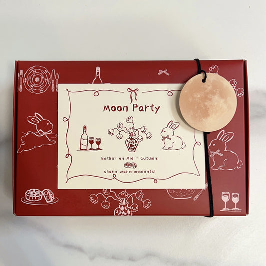 月餅包裝盒 - 酒紅色兔子圖鴉 (長方 24x16.2x6cm) Mooncake Packaging Box - Red rabbit drawing (24x16.2x6cm)