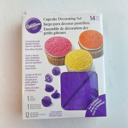 WILTON翻糖工具 - Cupcake翻糖印花模 WILTON Cupcake Fondant Decorating Set